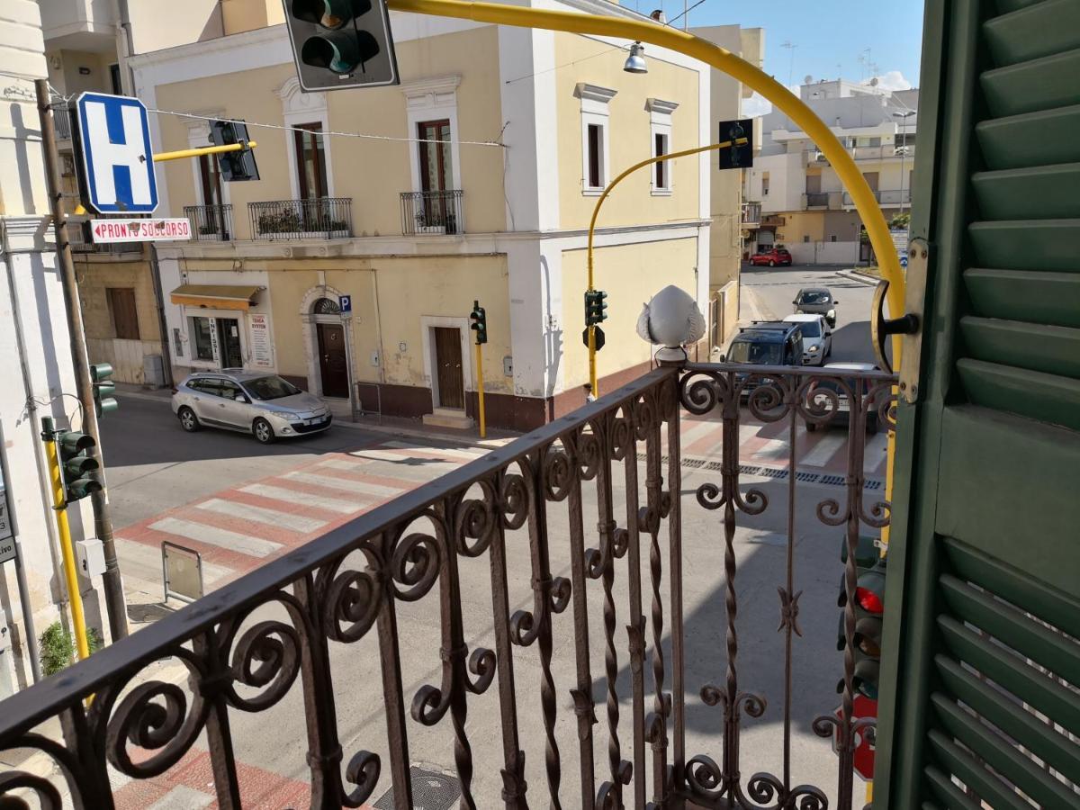 Vele Bianche Cosy Home Con Terrazza Поліньяно-а-Маре Екстер'єр фото